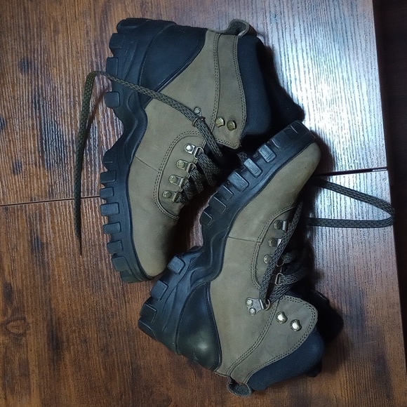 Mt. Everest (Alex) Boots Women's size 9 Waterproof Leather Hiking Boots - Picture 3 of 6